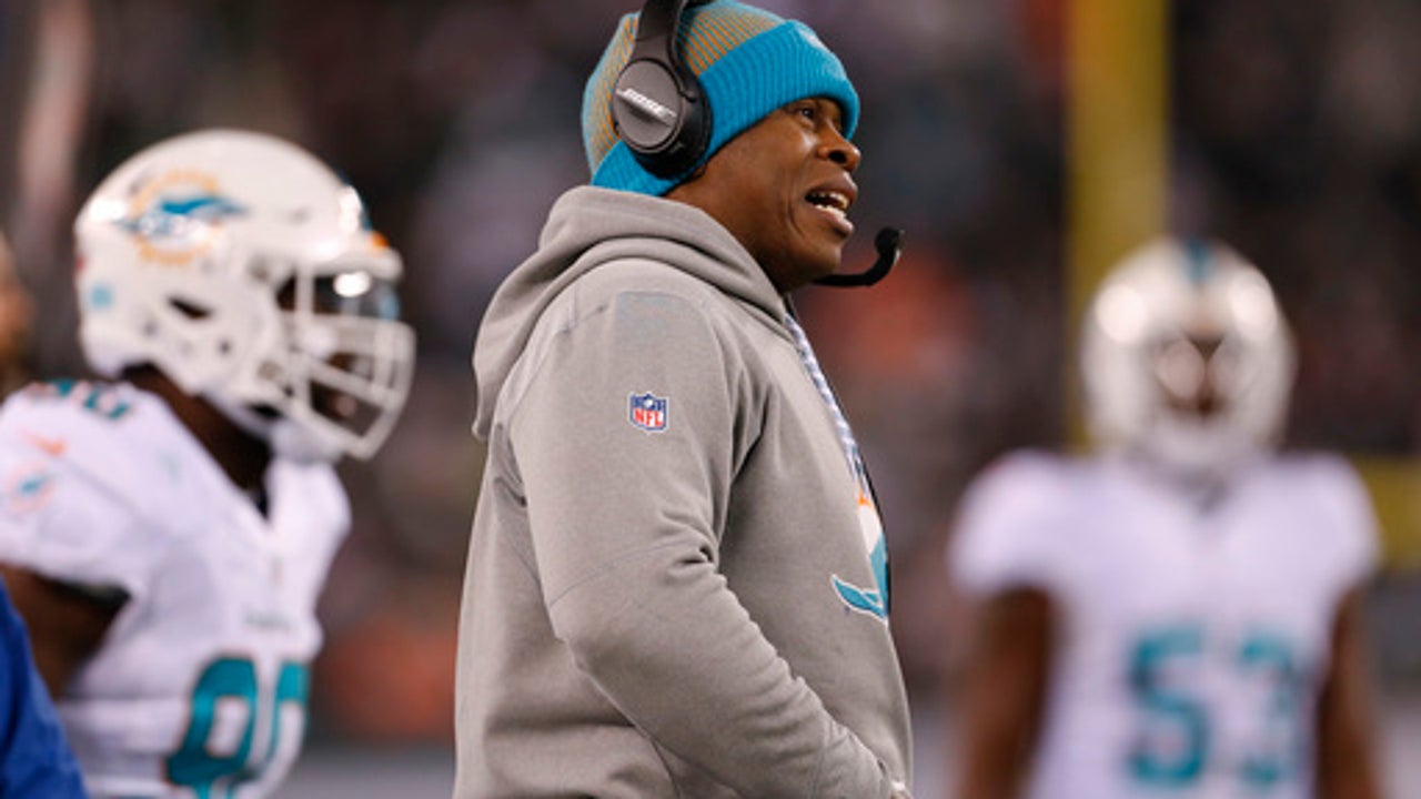 Pats try to clinch AFC home-field advantage against Miami